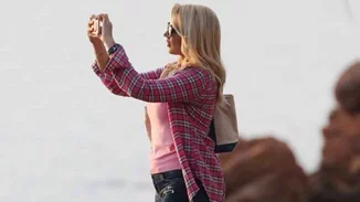 Κωνσταντίνα Σπυροπούλου: Απογευματινή βόλτα στη θάλασσα!