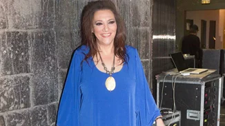 Ελένη Βιτάλη: Το φιλί στο στόμα σε γνωστή τραγουδίστρια