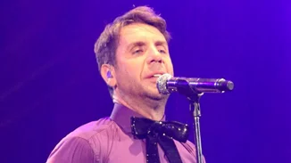 Ο Γιώργος Μαζωνάκης ντύθηκε... Νατάσα Θεοδωρίδου (video)