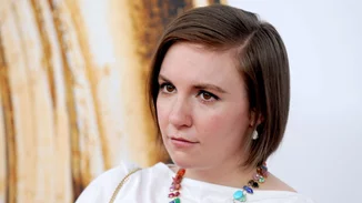 Lena Dunham: Με εντελώς νέο hair look μετά το τέλος των Girls