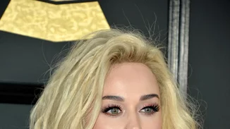 Katy Perry: Ξύρισε το κεφάλι της! Δες το νέο της look