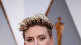 Scarlett Johansson | Γιατί ο νέος της ρόλος προκαλεί αντιδράσεις;