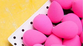 Λατρεύεις το BeautyBlender σου; Ορίστε ο τρόπος να το έχεις πάντα μαζί σου