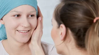 Παγκόσμια Ημέρα Κατά του Καρκίνου: Πώς πρέπει να στηρίξεις έναν ασθενή;