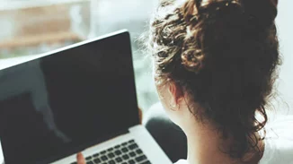 #menoumespiti και χρησιμοποιούμε το Internet υπεύθυνα