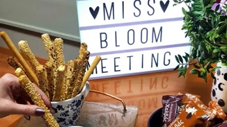 Περνάς πολλές ώρες στο γραφείο; Αυτά είναι τα 5+1 βασικά tips διατροφής για να είσαι πάντα σε φόρμα!