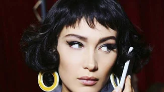 Bella Hadid: Το σέξι ατύχημα της στο London Fashion Week