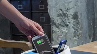 Γιατί δεν κάνει να φορτίζεις το κινητό σου σε δημόσιες πρίζες