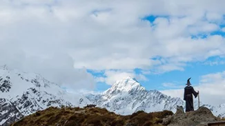 O φωτογράφος που ταξίδεψε στη Νέα Ζηλανδία και πόζαρε ως Gandalf