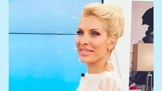 Ελένη Μενεγάκη: Βρήκαμε τι φόρεσε σήμερα στην εκπομπή της