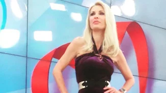 Ελένη Μενεγάκη: Βρήκαμε τι φόρεσε σήμερα στην εκπομπή της