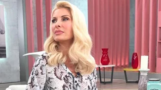 Ελένη Μενεγάκη: Βρήκαμε τι φόρεσε σήμερα στην εκπομπή της