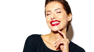 Θέλεις πιο λευκά δόντια; Ήρθε η ώρα να το πετύχεις!