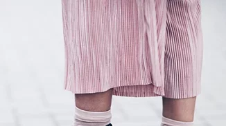 High top sneakers: Δες πώς θα συνδυάσεις τα sneakers μποτάκια