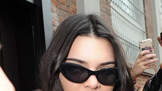 Η Kendall Jenner εγκρίνει ΤΟΝ χρωματικό συνδυασμό!