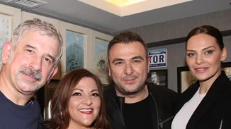 Όλοι οι επώνυμοι στην πρεμιέρα της παράστασης «Αμερικάνικος βούβαλος»