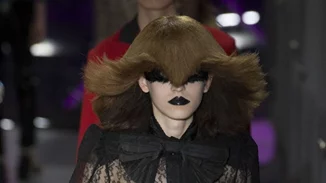 Gucci Fall 2017: 4+1 beauty λεπτομέρειες που κάτι μας έκαναν!