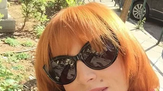 Ελεωνόρα Ζουγανέλη | Ποια γνωστή τραγουδίστρια θα είναι η κουμπάρα της;