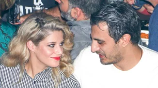 Τζένη Θεωνά - Δήμος Αναστασιάδης: Η βραδινή έξοδος του ερωτευμένου ζευγαριού