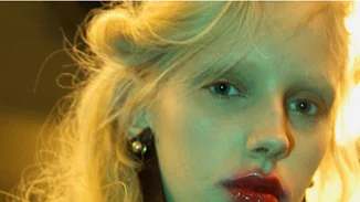 Το snogging trend θα σε κάνει να δείχνεις σέξι, ακόμα και αν δε το πιστεύεις