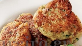 Συνταγή για κροκέτες μπακαλιάρου με σκορδαλιά από την Αργυρώ Μπαρμπαρίγου