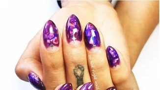 Νύχια που μοιάζουν με κόσμημα: Δες την τάση και πώς να την υιοθετήσεις