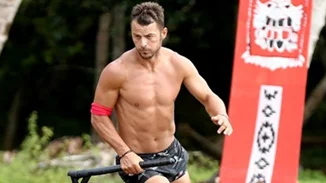 Survivor: H επική μάχη του Ντάνου: Μόνος εναντίον όλων!