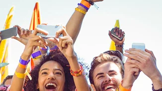 Αυτό το app, με μία μόνο photo, σου βρίσκει τον άγνωστο που θες στο Facebook