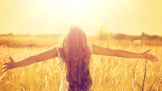 Μάθε ποια είναι η Νο1 beauty κίνηση που πρέπει να κάνεις κάθε μέρα και γιατί