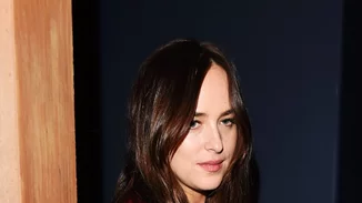 Dakota Johnson: Το... αλλόκοτο ντύσιμο της που, όμως, λατρέψαμε!