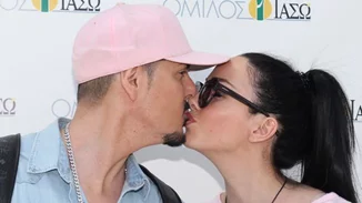 Νίκος Βουρλιώτης - Όλγα Καρπαθάκη: Οι φωτογραφίες από την έξοδο από το μαιευτήριο