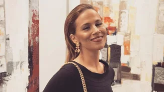 Νάντια Μπουλέ: Η αλλαγή στο look της για χάρη του ρόλου της Εβίτας