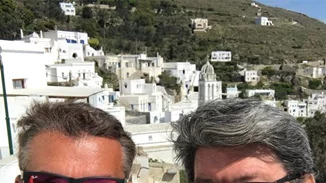 Γιώργος Λιάγκας - Γιάννης Λάτσιος: Πάσχα στην Τήνο