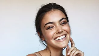 Πόσα χρήματα ξοδεύει μια γυναίκα για τα καλλυντικά της σε όλη της τη ζωή; Δε θα πιστεύεις το νούμερο!