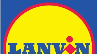 Ένας γραφίστας αποδομεί τα πιο διάσημα fashion logos με μοναδικό τρόπο