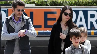 Φοίβος: Χαλαρές οικογενειακές στιγμές με την σύζυγό του και τα παιδιά του