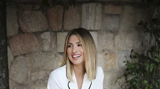 Μαρία Ηλιάκη | Ποζάρει με καυτό σορτς & crop top