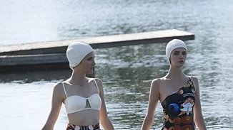 Retro Chic: Αυτά είναι τα πιο κομψά μαγιό του καλοκαιριού