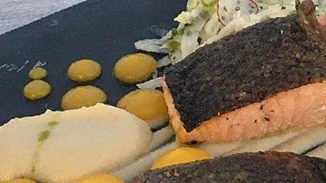 Συνταγές με ψάρι: Φιλέτο σολομού με χούμους