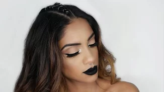 Πώς θα κάνεις κι εσύ την πλεξίδα - κορσέ, που βλέπουμε συνέχεια παντού!