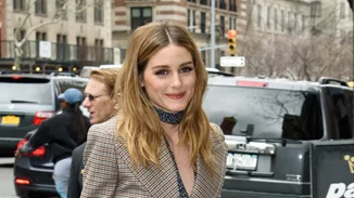 Γυναικείο κοστούμι: Η Olivia Palermo μας έδωσε ένα χρήσιμο στυλιστικό μάθημα