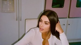 Kim Kardashian: Κυκλοφόρησε το πιο kinky φουσκωτό παιχνίδι του φετινού καλοκαιριού!