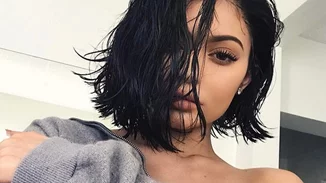 Kylie Jenner: Παραβρέθηκε σε χορό αποφοίτησης!