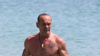 Πέτρος Κωστόπουλος: Έκλεψε τις εντυπώσεις για άλλη μια φορά με την άψογη φόρμα του