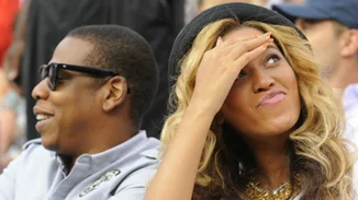 Άβολες στιγμές celebrity ζευγαριών που απαθανατίστηκαν από την κάμερα