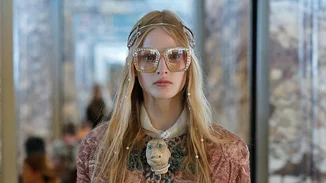 O οίκος Gucci προτείνει το πιο κομψό αξεσουάρ για τα μαλλιά (που εσύ διαρκώς σνομπάρεις)
