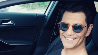 Σάκης Ρουβάς: Οι πρώτες του βουτιές στον Άγιο Δομίνικο (vid)