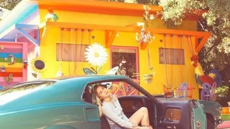 Miley Cyrus: Τι σχέση έχει το νέο της τραγούδι με τον Liam Hemsworth;