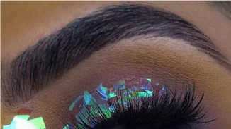 Αυτό είναι το πιο ιδιαίτερο trend στο eyeliner που θα σε κάνει να ξεχωρίσεις!