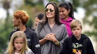 Angelina Jolie: «Το να είσαι γονέας είναι το μεγαλύτερο δώρο και η μεγαλύτερη ευθύνη»